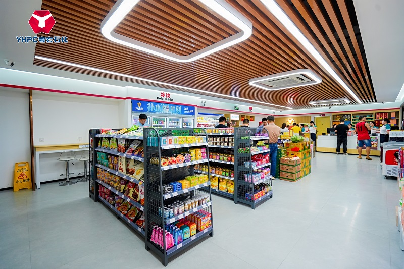 1753147590411994.jpg 加油站便利店風(fēng)貌.jpg